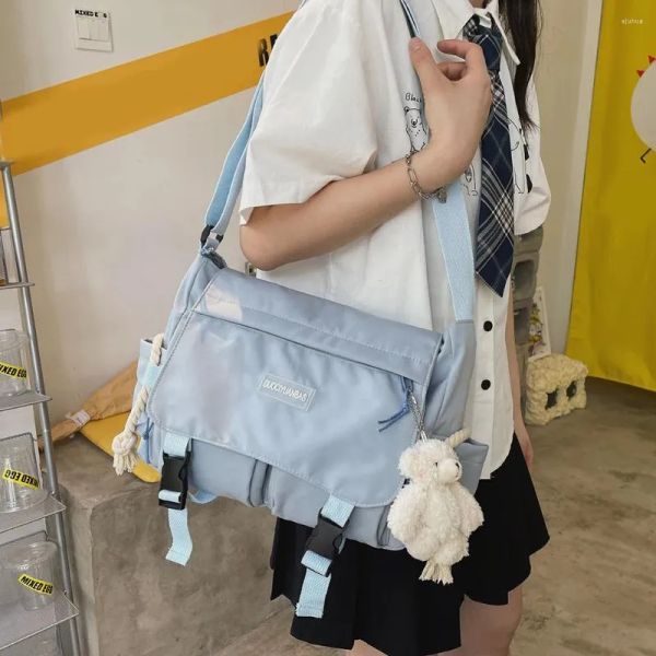 Borse a tracolla Borsa a tracolla in nylon giapponese Harajuku alla moda Borsa a tracolla in nylon solida e morbida Borsa per libri di scuola superiore portatile per viaggi sportivi