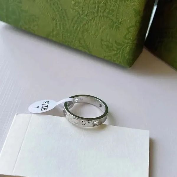 Anello di design d'amore anelli di design di lusso per donna uomo anelli lettere d'oro moda coppia anelli di fidanzamento regali di festa alla moda Accessorio