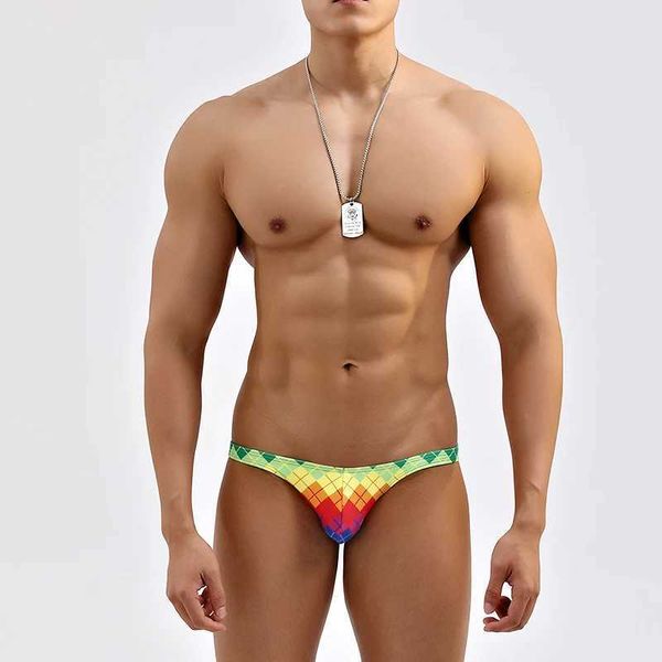 Cuecas Sexy colorido grade geométrica mens swimsuit lado estreito ultra-baixa cintura apertada montagem mens swimsuit bikini swimsuit J240328