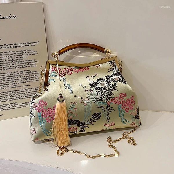 Omuz çantaları modaya uygun Çin tarzı nakış püskül kavramaları kadınlar için düğün partisi akşam çantası gelin çantası altın renk zinciri