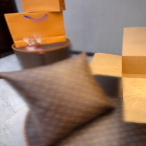 Designer de luxo sinalização travesseiro caso capa almofada qualidade superior material do plutônio padrão impressão clássico 40 40cm para decoração casa thr2498