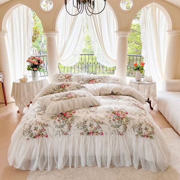 Conjunto de cama de renda branca estilo coreano, king/queen, 4 peças, estampa de rosa, princesa, roupa de cama, capa de edredom, saias de cama, fronhas3095