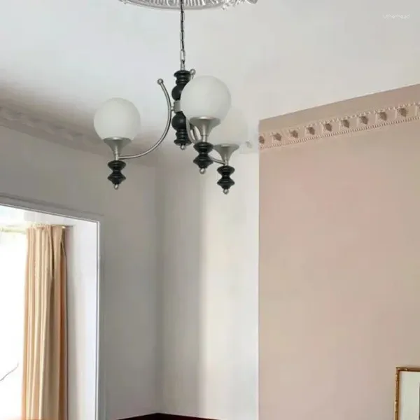 Plafoniere Retro francese Soggiorno Lampadario in noce Camera da letto Senior Ristorante tranquillo Lampada di design