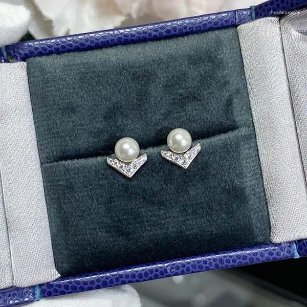 Ohrstecker, hochwertige S925-Sterlingsilber, V-förmige Perle für minimalistischen Modeschmuck, Partygeschenke für Damen