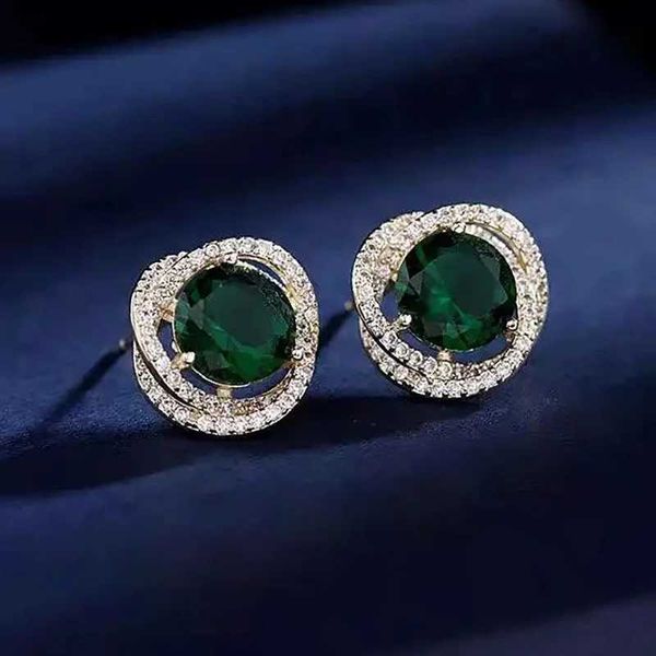 Очарование старинные изумрудно-зеленые серьги-гвоздики со стразами для женщин, инкрустированные кристаллами серьги-гвоздики для невесты, свадебные украшения для ушей, подарки Y240328