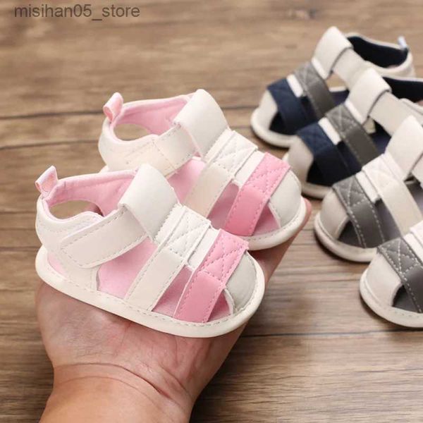 Sandalen Jungen und Mädchen Sommer Babyschuhe 0-18M Feste Weiche Sohle Atmungsaktive Sandalen Baby Anti-Rutsch Hohl Design Rückenlehne Strandschuhe Q240328