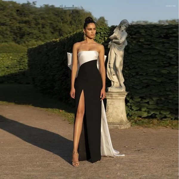 Partykleider Einfaches Damen-Schwarz-Weiß-Abendkleid, gerade, bodenlang, sexy, gespalten, langes formelles Anlasskleid, Rückenschleife, Abschlussball