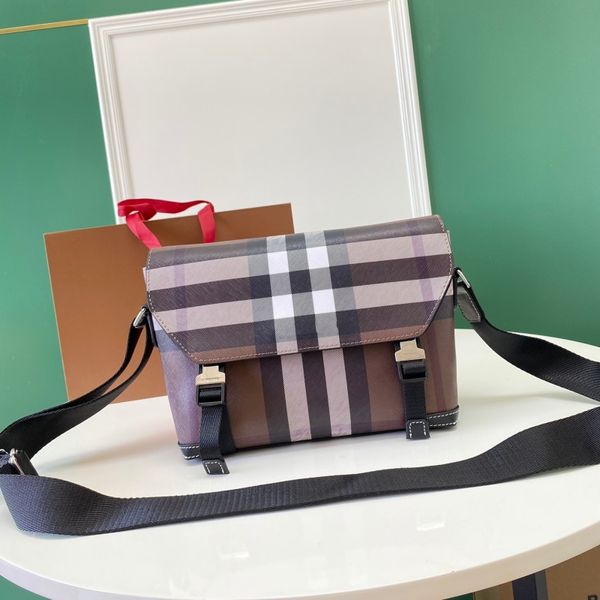 Borsa a tracolla di design di lusso da uomo borsa a tracolla strutturata in borsa a tracolla di alta qualità Charcoal Check rifinita con pelle conciata in Italia