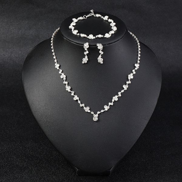 Conjunto de joias de noiva de cristal de venda quente da moda transfronteiriça, colar incrustado de diamantes estilo europeu e americano, pulseira, brinco, conjunto de três peças