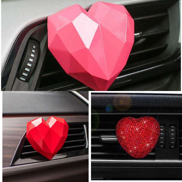 Atualizar estilo de carro Bling Diamond Car ambientador de cristal formato de coração carro perfume saída de ventilação de ar fragrância clipe enfeites de carro meninas atacado