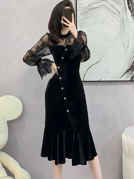 Casual Kleider 2024 Schwarz Samt Patchwork Spitze Sheer Sexy Langes Kleid Frauen Elegante Rüschen Meerjungfrau Herbst Winter Luxus Abend