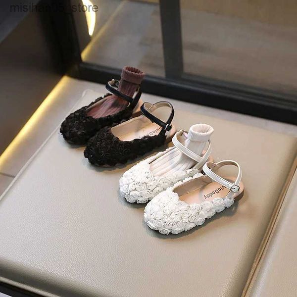 Sandalet kızlar sandalet çiçek torbası bej düğün zarif ve sevimli çocuk slayt slayt yaz kapak ayakkabı dantel esnek çocuk ayakkabıları 23-34 q240328