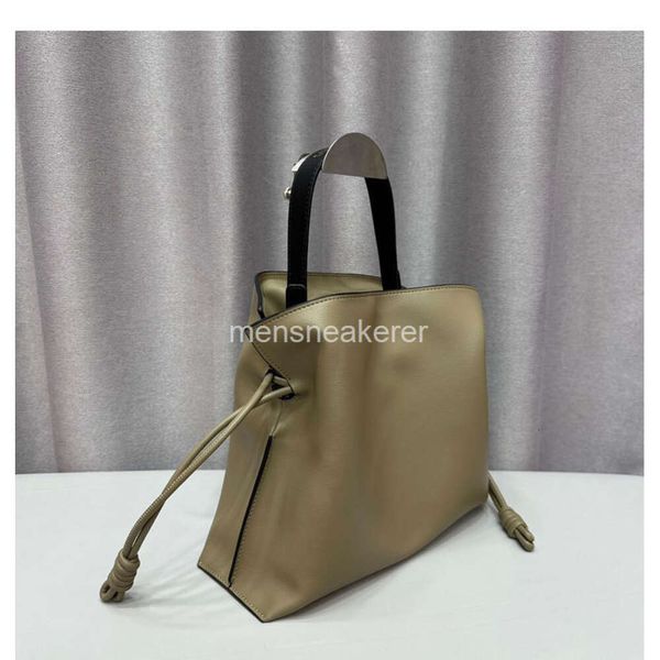 Bag 2024 Flamenco -Tasche Loe Totes klassische Ledertaschen Frauen Spanien Geldbeutel Neue französische Designstil Frauen leichter Luxus weich