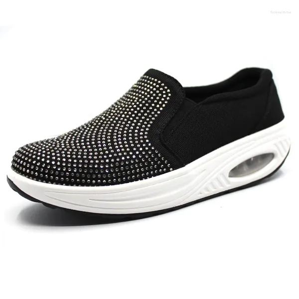 Scarpe casual zeppe con strass scarpe da ginnastica Platofrm da donna perdono peso 2024 autunno femminile slip on per