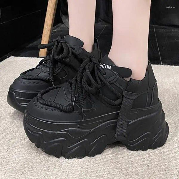 Scarpe casual Scarpe da ginnastica alte nere con plateau Suola spessa Stringate 8 cm Chunky Donna 2024 Primavera Corea Pu Leather Aumento