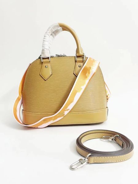 2024 novo design de moda de luxo bolsa de concha clássica feminina material de couro ondulado alça de ombro destacável super all-in-one bolsa crossbody