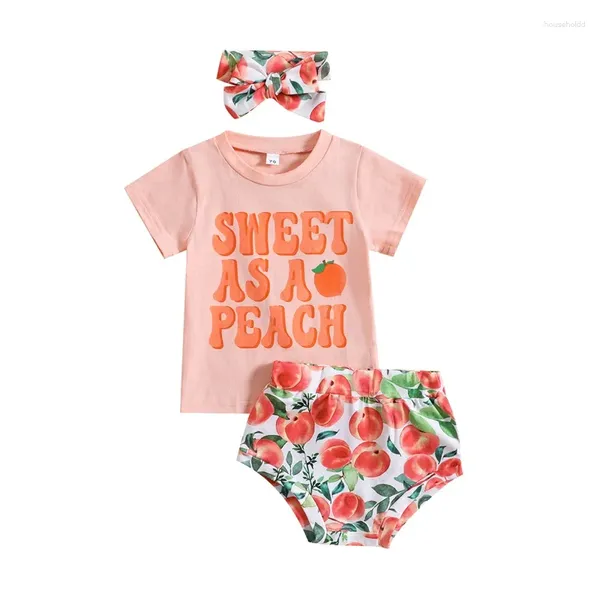 Комплекты одежды, летние наряды для маленьких девочек, футболка с короткими рукавами с буквенным принтом и эластичные шорты персикового цвета, комплект с повязкой на голову