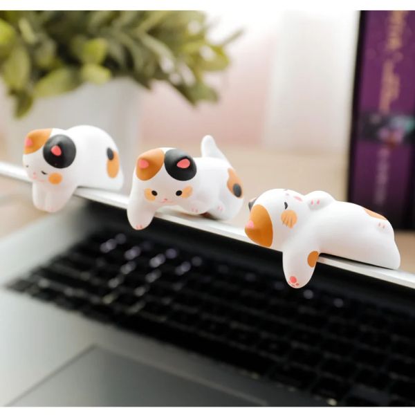 Miniaturas monitor de tela do computador pequenos ornamentos desktop boneca gato coelho decoração para casa gato sorte estatueta acessórios para casa kawaii