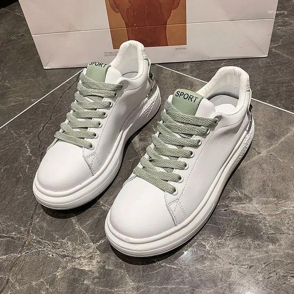 Freizeitschuhe, schöne Sneakers für Damen, weißer Plateau-Absatz, atmungsaktiv, bequem, zum Schnüren, Leder, vulkanisiert