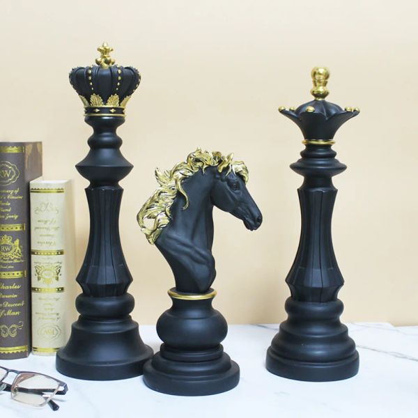 Esculturas de resina nórdica, estátua de xadrez, ornamentos para casa, peças de xadrez preto e branco, decoração de sala de estar, king e queen