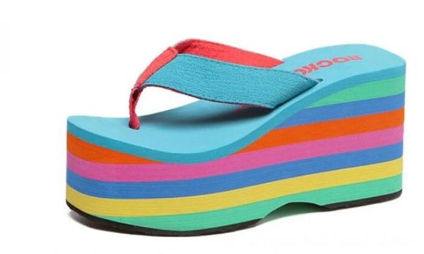 2022 Großhandel Frauen Flip-Flops Sandalen Neue Dicke Untere Plattform Hausschuhe Hang Strand Weibliche Regenbogen Bunte Slipper Z3h