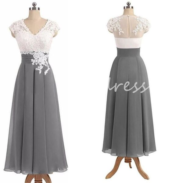 Abito per la madre della sposa in chiffon grigio a contrasto 2024 Sexy scollo a V maniche ad aletta in pizzo Boho Abiti corti per gli invitati al matrimonio Lunghezza tè Festa serale Spiaggia Sposo Mamma Abito da festa