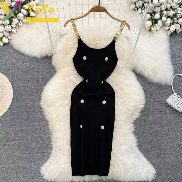 Abiti casual Abito sexy con cinturino per spaghetti con catena a bottoni lavorati a maglia 2024 Maglione estivo coreano Slim Bodycon Party Nightclub