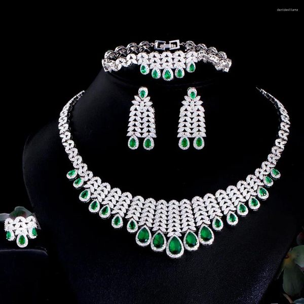 Collana e orecchini set di lusso grosso zircone cubico foglia con frange braccialetto di cristallo verde anello gioielli da sposa da donna