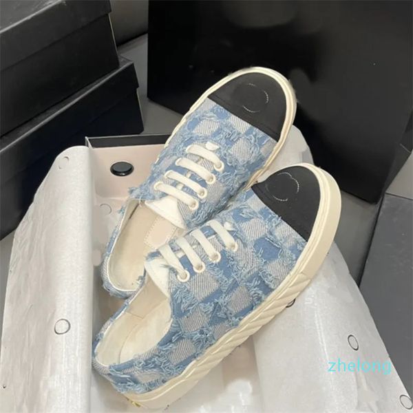 Sneaker di design Casual Blu Denim Check Luxurys Tela Scarpe da donna Scarpe da ginnastica sportive Sneakers Lettere hardware dorate Suola in gomma Scarpe di cotone