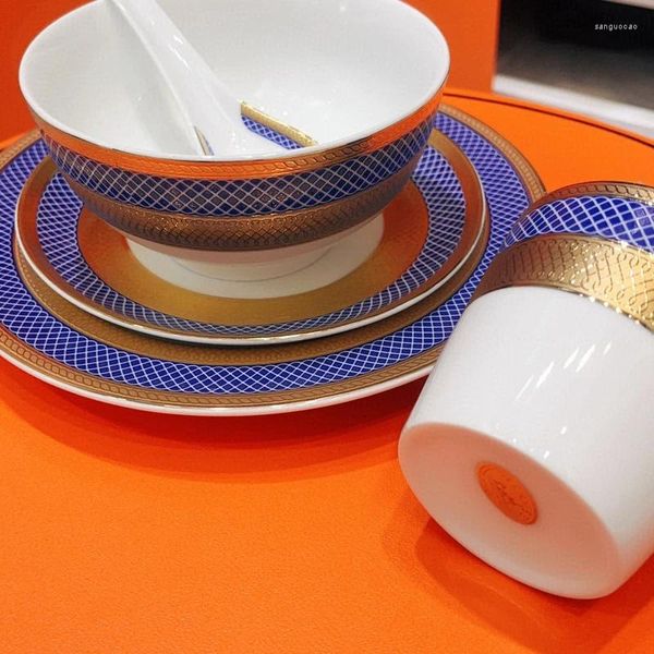 Dinnerware Sets