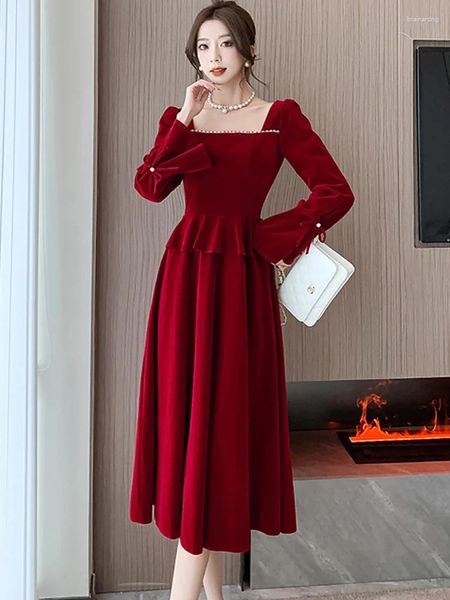 Vestidos casuais vestido vermelho festa noite elegante luxo celebridade outono inverno veludo chique beading 2024 bodycon para mulheres de casamento