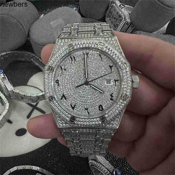 Orologio AP con diamanti di lusso Apf Factory Vvs Iced Out Moissanite Può superare test con diamanti di lusso Movimento al quarzo Iced Out Sapphire Acciaio 904L Lente in vetro zaffiro wateNHE