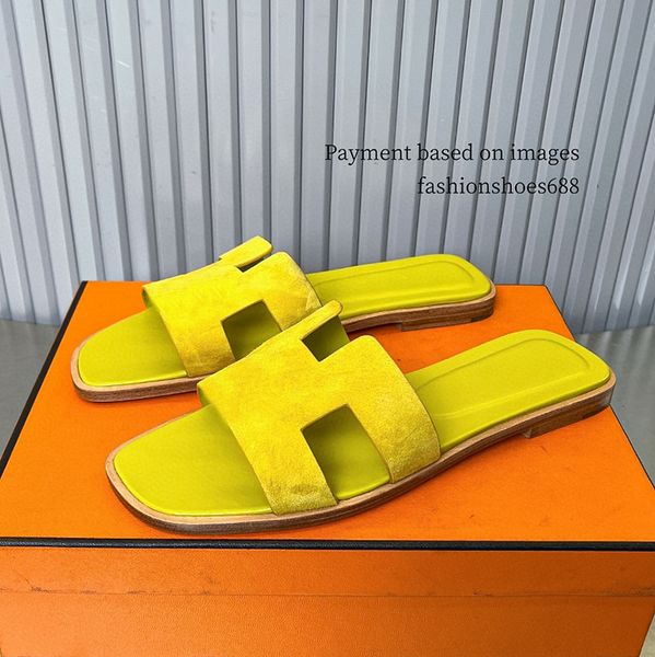 Sapatos de praia com moda de moda amarela todos os sapatos de viagem Sapatos de viagem Novos sapatos femininos Use chinelos de couro de couro baixo sandálias casuais planas tamanhos 35-42 +caixa