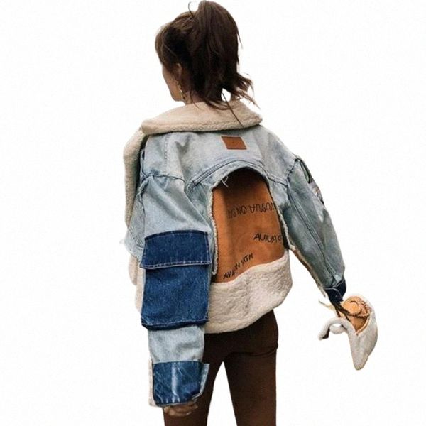 Chic donna lana d'agnello in pile patchwork giacca di jeans pelliccia di agnello colletto rovesciato denim impiombato cardigan in peluche addensato Parka Top J0Jx #