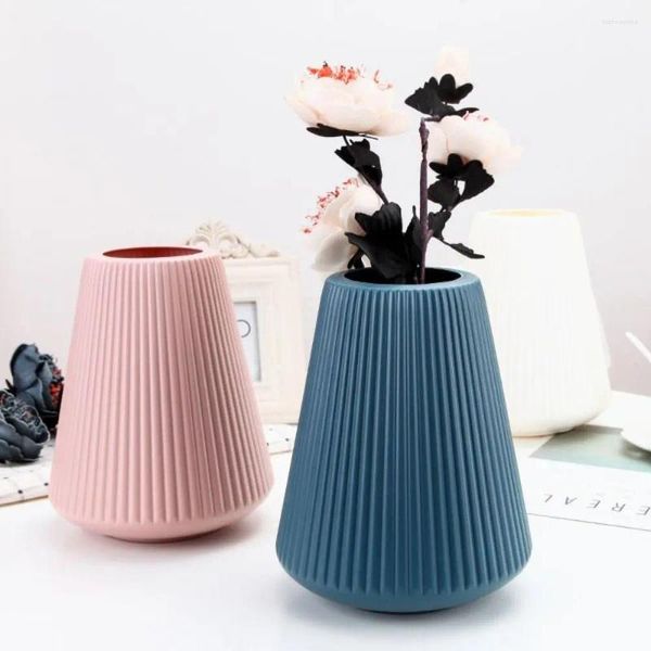 Vasen 1 PCS Einfache Kunststoff Farbige Vase Kreative Unregelmäßige Form Blume Langlebig Anti Drop Trockenen Pflanzer