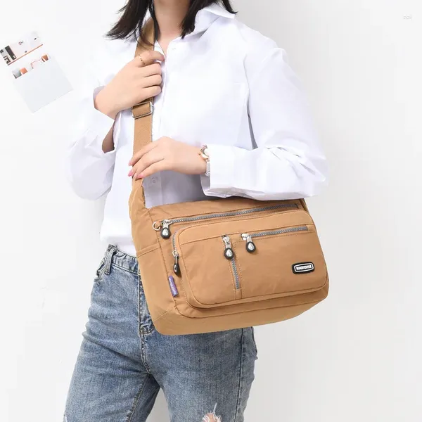 Umhängetaschen Verkauf Nylon Tasche Mode Einfache Damen Messenger Tuch Europäischen und Amerikanischen Stil Casual Multi-reißverschluss