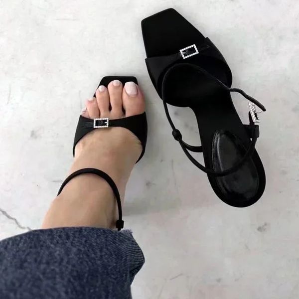 Yaz kadın seksi yüksek topuklu ayakkabılar marka sandalet moda pompaları trend parti elbisesi femme zapatillas slingback terlikleri 240328