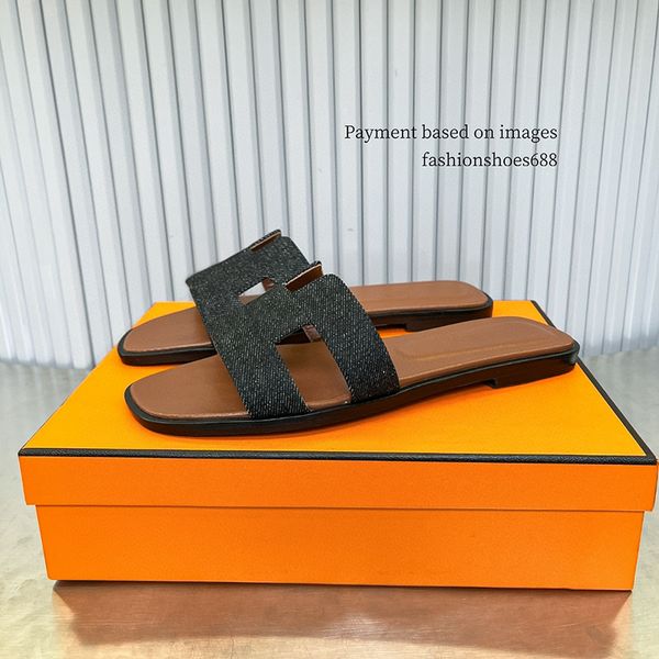 Pantofole da donna estate indossate all'esterno con una suola piatta e un versatile designer di lusso di sandalo casual nuovi taglie da sandali da spiaggia di grandi dimensioni 2024 35-42 +scatola