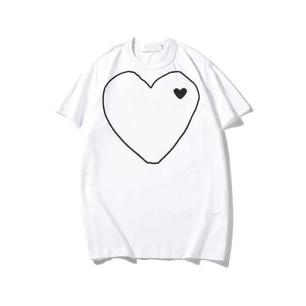 Designer Mens camiseta feminina tshirt Play bordado amor listra de retalhos de retalhos de algodão puro Camisas de pescoço casal casual pólo versátil