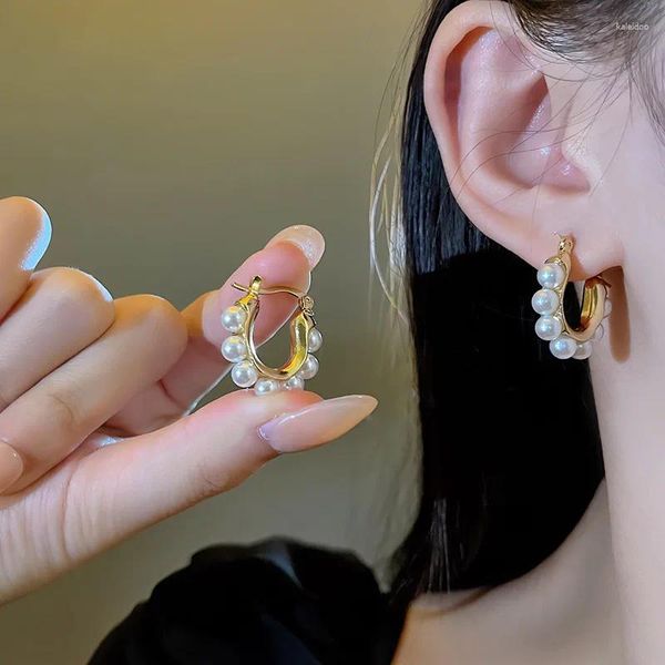 Orecchini a cerchio Eleganti e delicati Fibbie per orecchie personalizzate esteticamente Romantiche perle bianche intarsiate Gioielli bohémien gotici