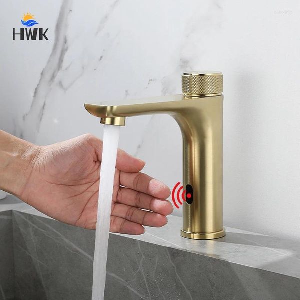 Rubinetti del lavandino da bagno spazzolato oro a infrarossi automatico rubinetto. DECK TAP MIXER SMART SMART.