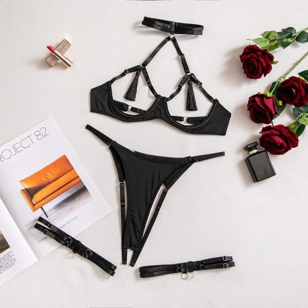 Bras Setleri Kadın Lingerie Set Halter Boyun Açık Sütyen Püskül ve Kasıksız Tanga Bandaj Erotik Kıyafet Siyah kırmızı iç çamaşırı kesildi