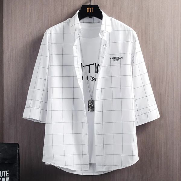 Лето 2024, корейское издание, модная и красивая рубашка поло в клетку с вышивкой букв, тонкая рубашка из ледяного шелка три четверти для мужчин 240328