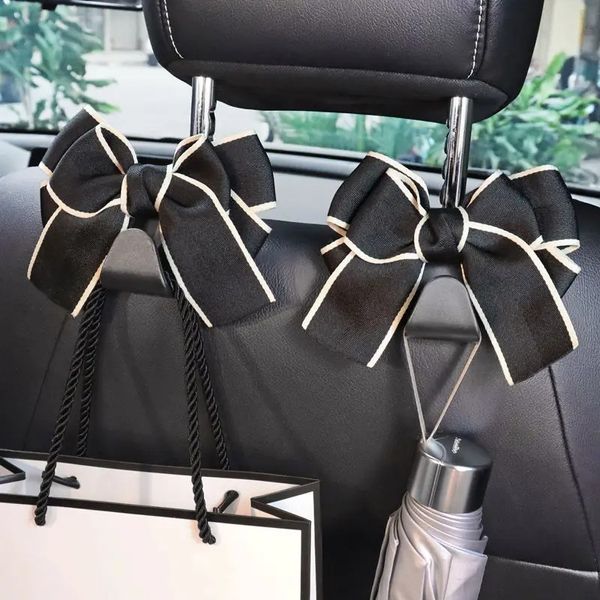 Çantalar için kancalar Araba klipsleri ile papyon koltuğu başlık organizatör tutucusu otomatik bağlantı eline askı araba depolama pu deri