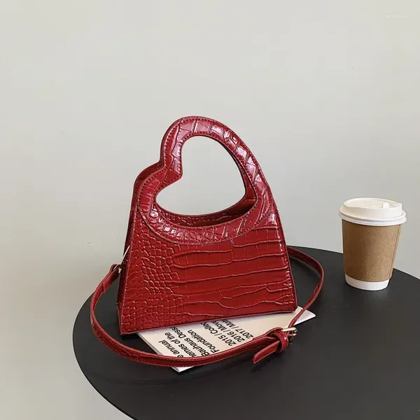 Bolsas de ombro 2024 bolsa feminina de couro macio vermelho bolsa casual temperamento de um ombro crossbody