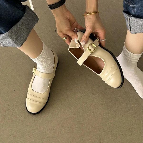 Sapatos casuais verão minimalista dedo do pé redondo sandálias femininas moda uma cinta clássico couro apartamentos tornozelo fivela chaussures femme