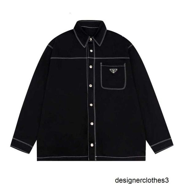 Designer (versão correta Pujia) * Primavera novo produto design oversize metal triângulo logotipo elástico algodão camisas masculinas e femininas UCHY