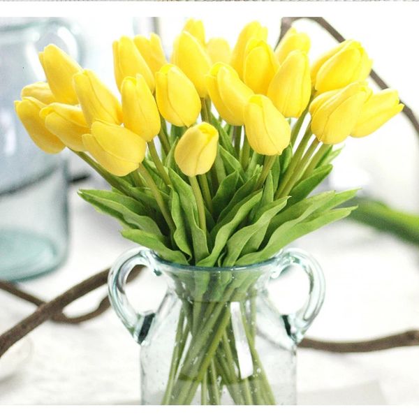 30 Pcs Tulipa Flor Artificial Branco Vermelho Amarelo PU Toque Real Tulipas Falsas para Decoração de Casa Buquê de Flores Falsas Decoração de Casamento 240322