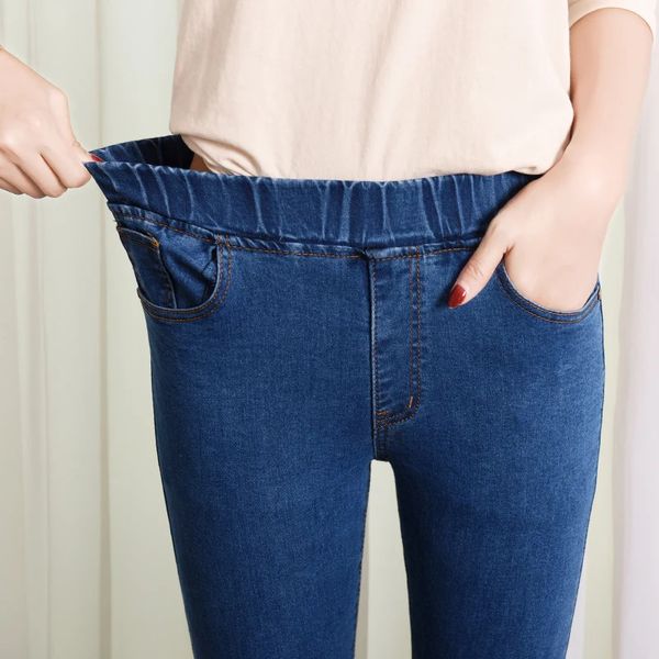 Mulheres elásticas cintura alta jeans magros roupas 5xl 6xl moda feminina preto azul bolso mãe jeans magro estiramento denim calças 240314