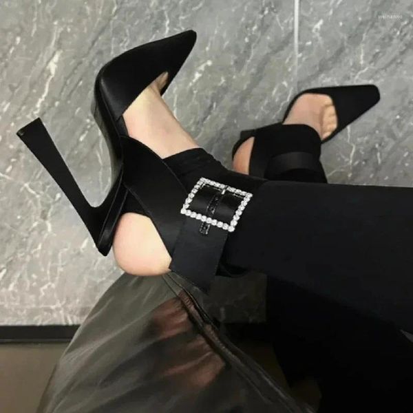 Sapatos de vestido 2024 Água Diamante Quadrado Fivela Salto Fino Preto Seda Alta Cabeça Feminina Único Sapato